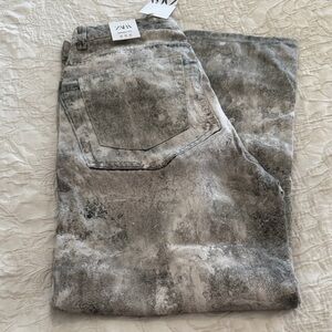 Zara Men's Textured Gray Jeans